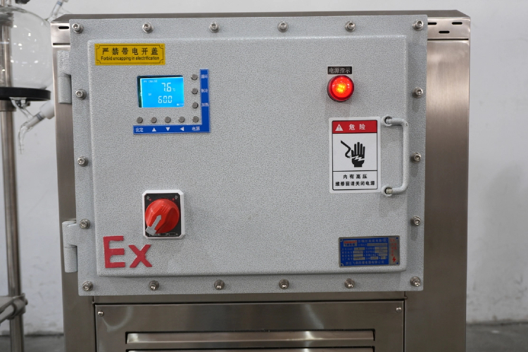 33834735.jpg 750-12.jpg